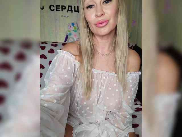 Blondi_Love webcam