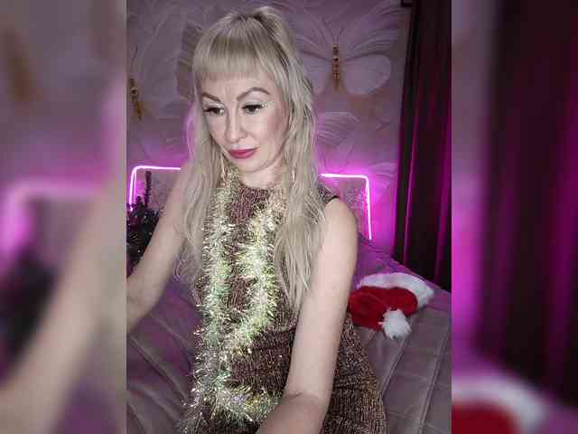 Blondi_Love webcam