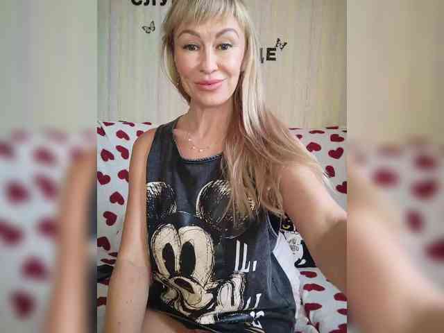Blondi_Love webcam
