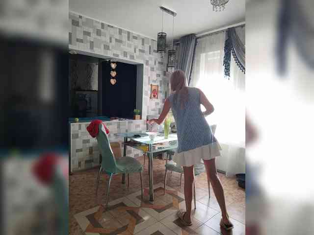 Blondi_Love webcam