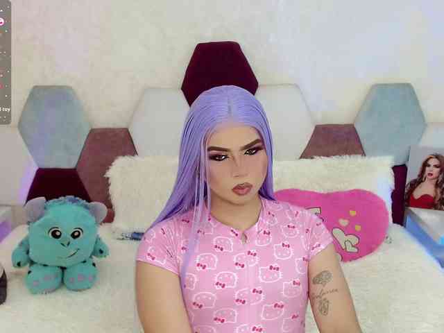 ZoeValentina Live Webcam on BongaCams