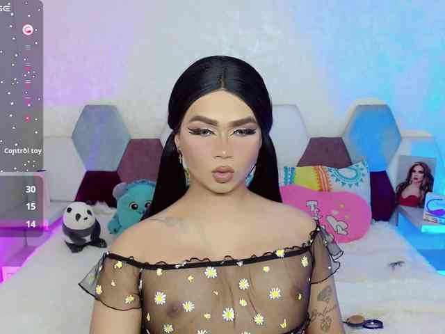 ZoeValentina Live Webcam on BongaCams