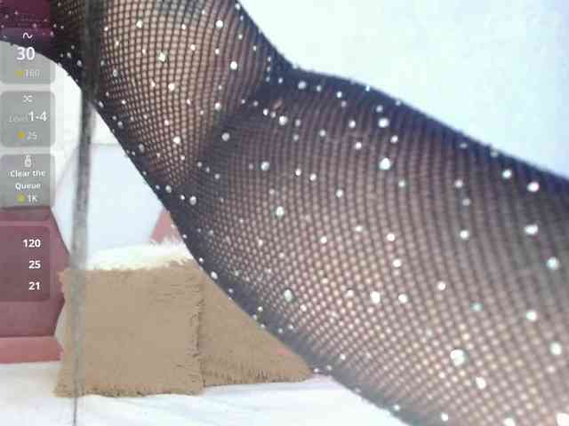 ZoeValentina Live Webcam on {site_name}