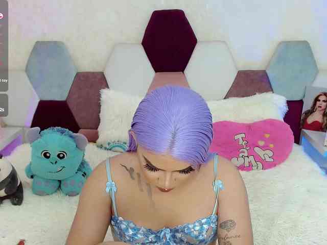 ZoeValentina Live Webcam on BongaCams