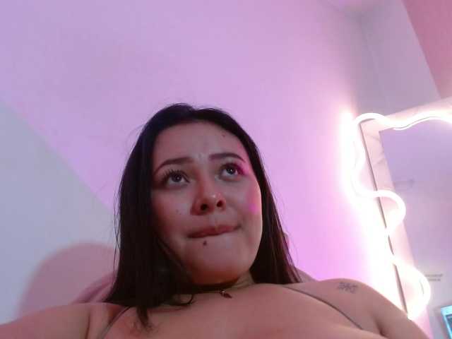 damii-tay's BongaCams show and profile