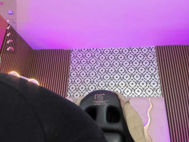 damii-tay's BongaCams show and profile