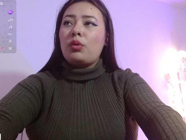 damii-tay's BongaCams show and profile