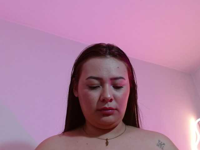 damii-tay's BongaCams show and profile