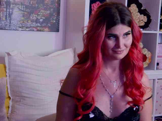 EvelynFrances webcam