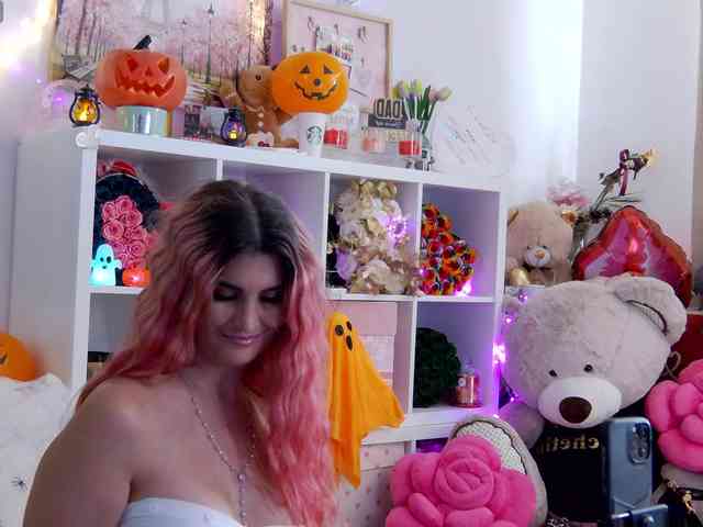 EvelynFrances webcam
