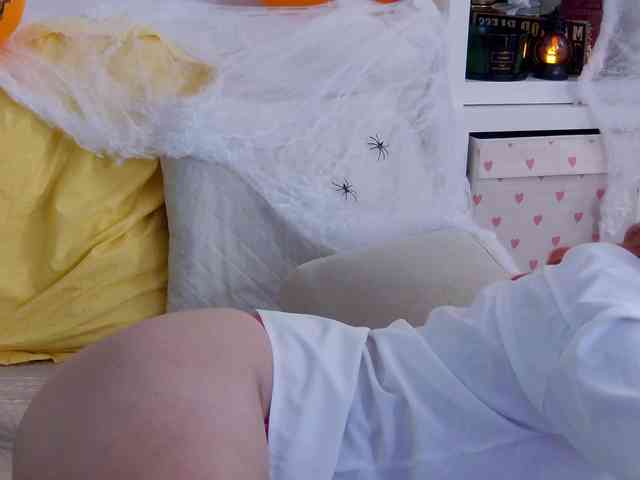 EvelynFrances webcam