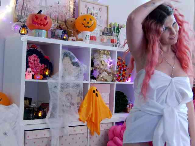 EvelynFrances webcam