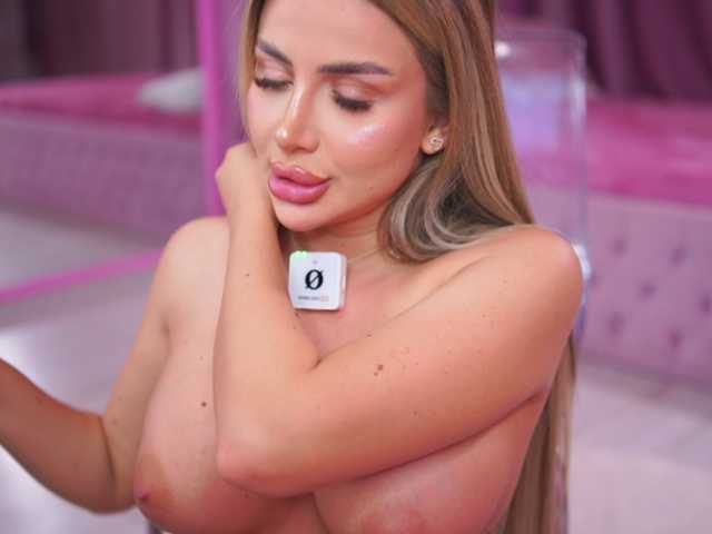 Sex chat gratuit in direct cu AshleysinnX pe BongaCams