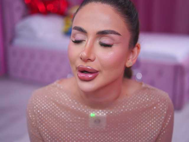 AshleysinnX's BongaCams show and profile