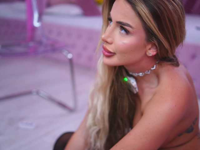 Sex chat gratuit in direct cu AshleysinnX pe BongaCams