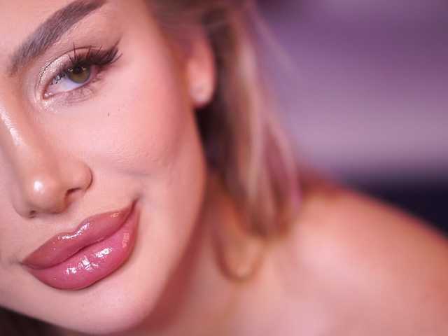 Sex chat gratuit in direct cu AshleysinnX pe BongaCams