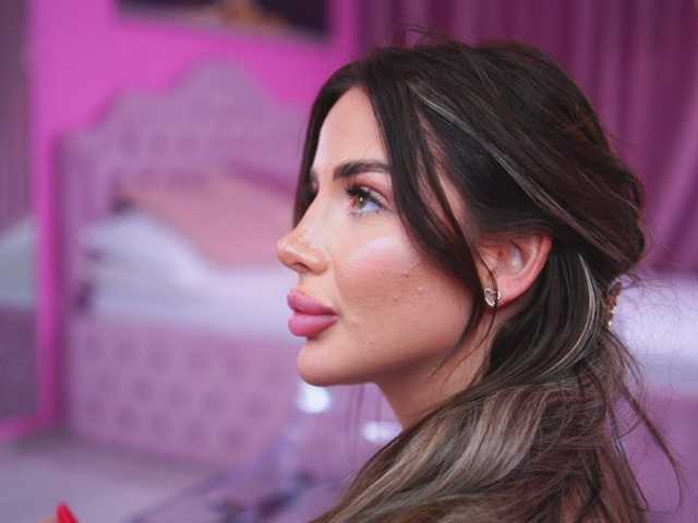 AshleysinnX's BongaCams show and profile