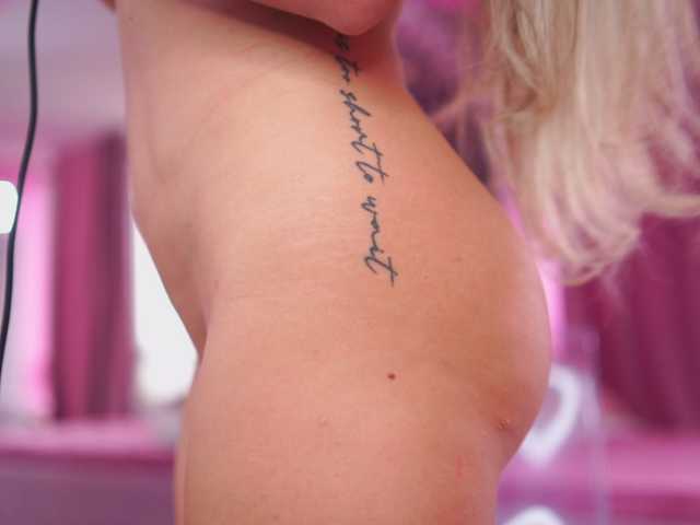 Sex chat gratuit in direct cu AshleysinnX pe BongaCams