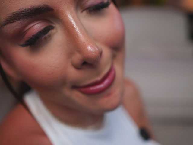 Sex chat gratuit in direct cu AshleysinnX pe BongaCams