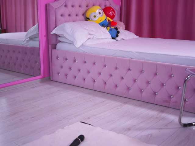 AshleysinnX's BongaCams show and profile