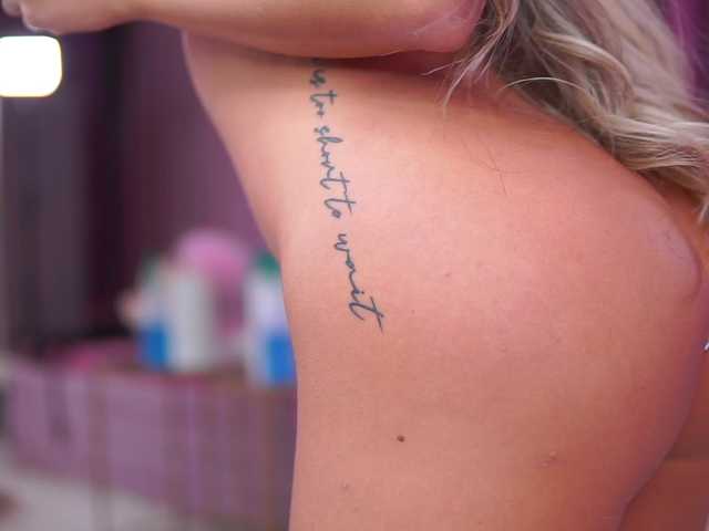 Sex chat gratuit in direct cu AshleysinnX pe BongaCams