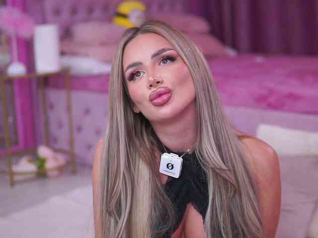 AshleysinnX webcam