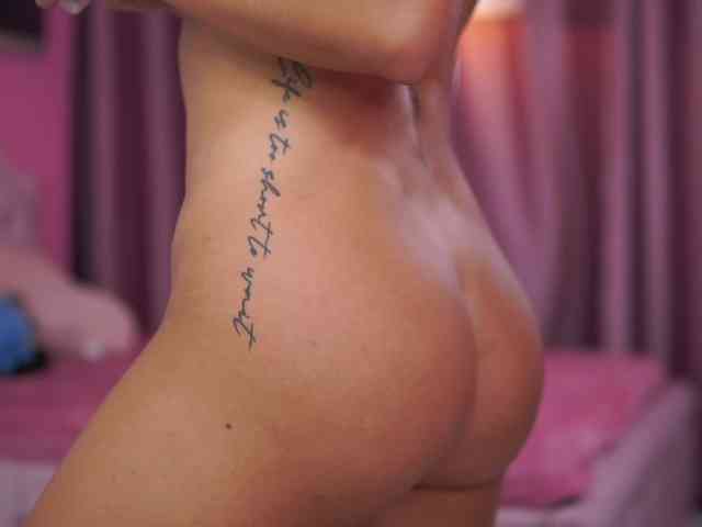 AshleysinnX webcam