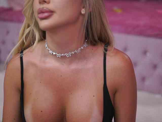 AshleysinnX webcam