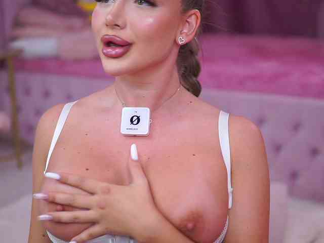AshleysinnX webcam