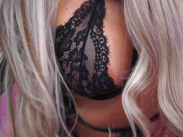 AshleysinnX webcam