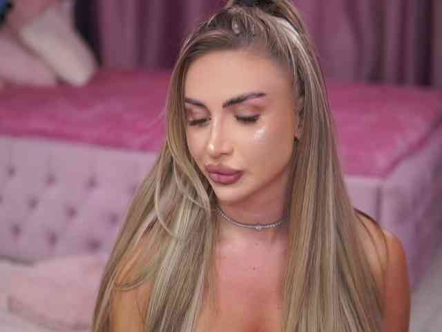 AshleysinnX Live Webcam on BongaCams