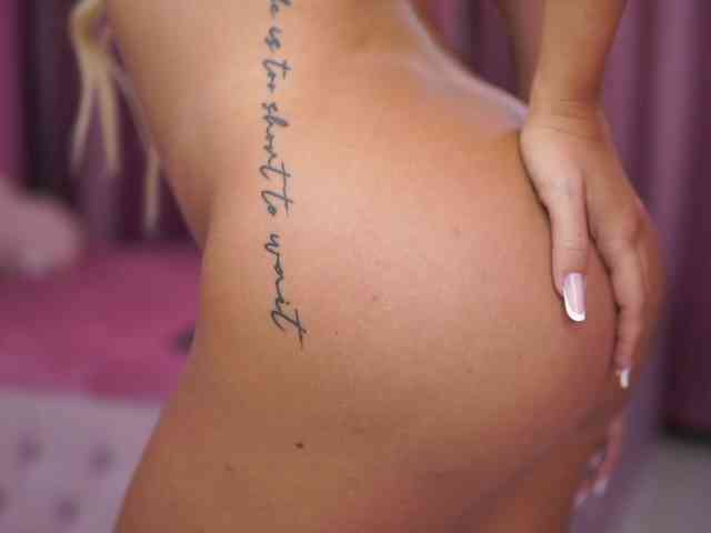 AshleysinnX webcam