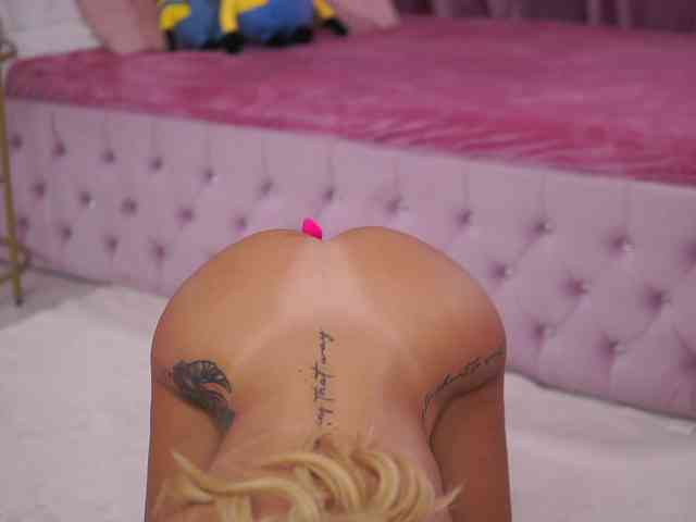 AshleysinnX webcam