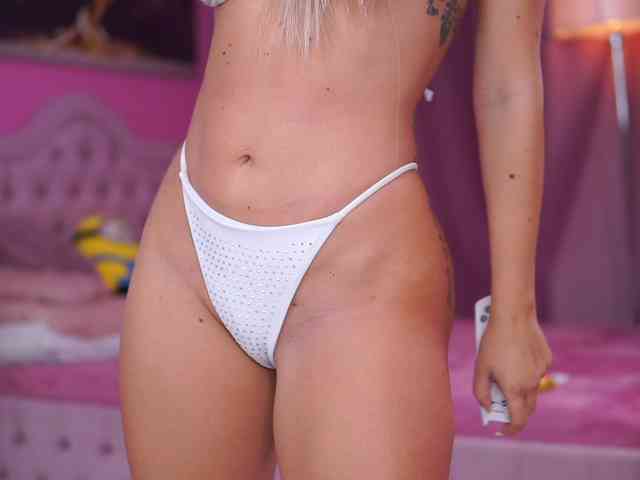 AshleysinnX webcam