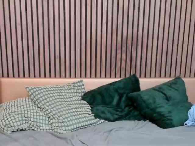 SunnyBright Live Webcam on BongaCams