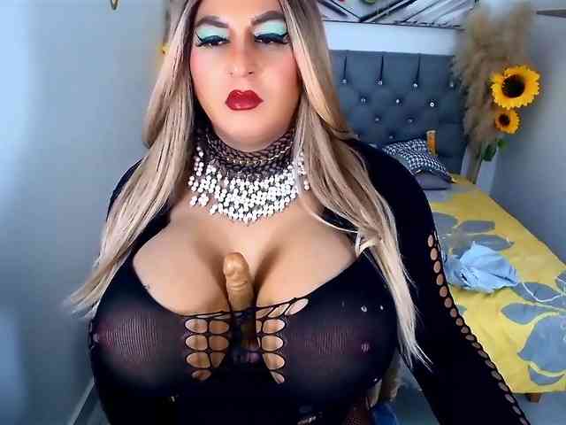 kamilabigcock Live Webcam on BongaCams