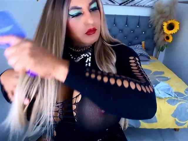 kamilabigcock Live Webcam on BongaCams