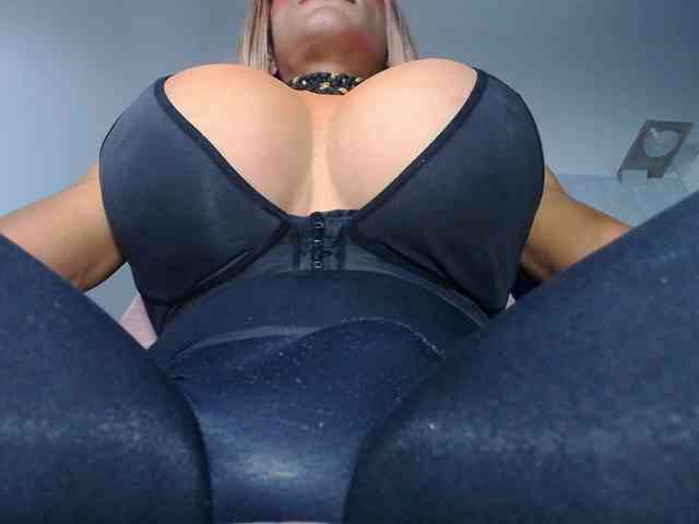 paulabigcock Live Webcam on BongaCams