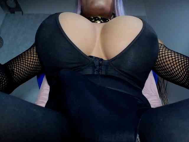 paulabigcock Live Webcam on BongaCams