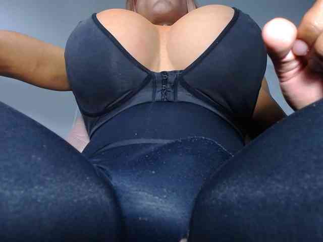 paulabigcock Live Webcam on BongaCams