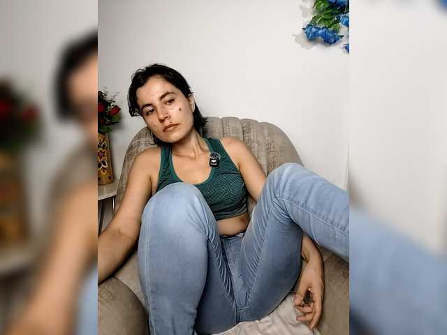 katiae from BongaCams