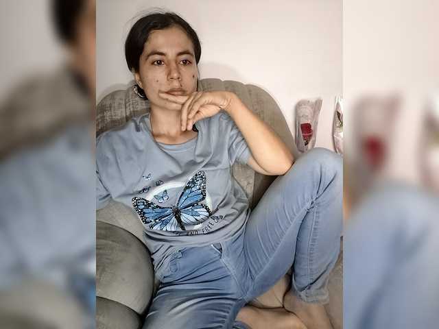 katiae's BongaCams show and profile