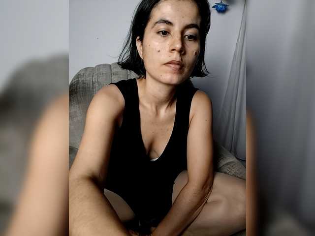 katiae from BongaCams