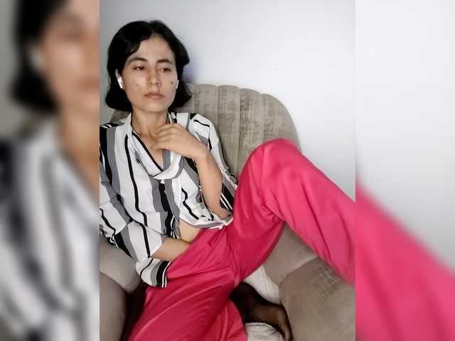 katiae's BongaCams show and profile