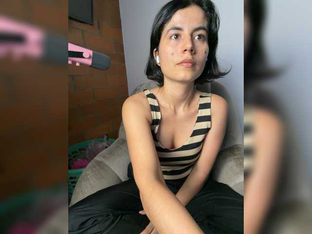 katiae's BongaCams show and profile