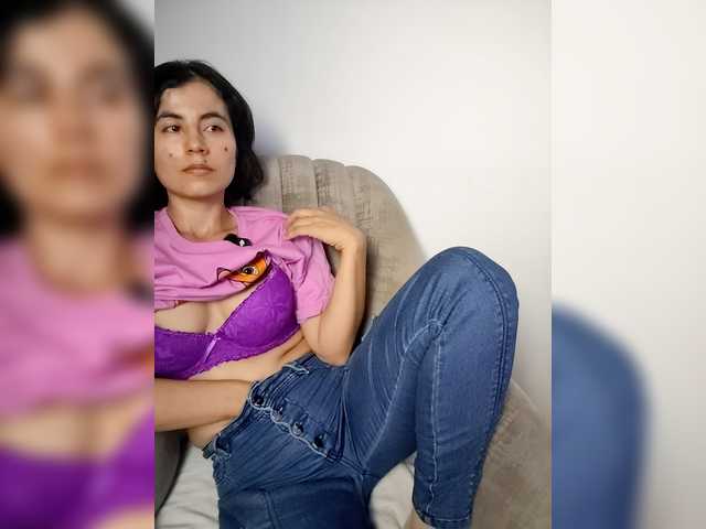 katiae's BongaCams show and profile