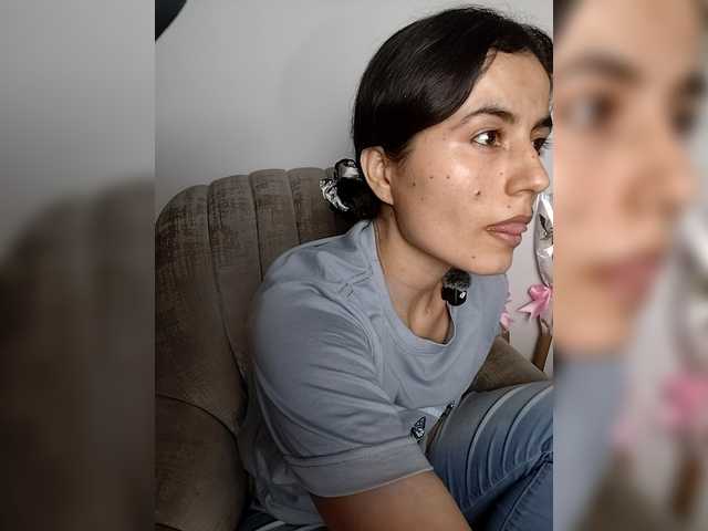 katiae's BongaCams show and profile