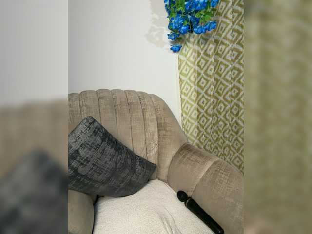 katiae's BongaCams show and profile