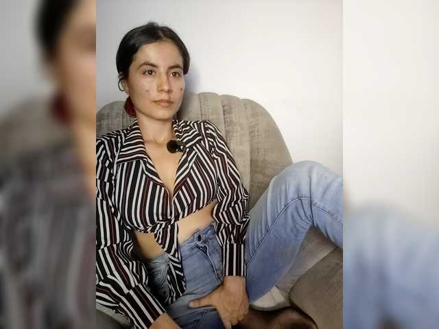 katiae's BongaCams show and profile