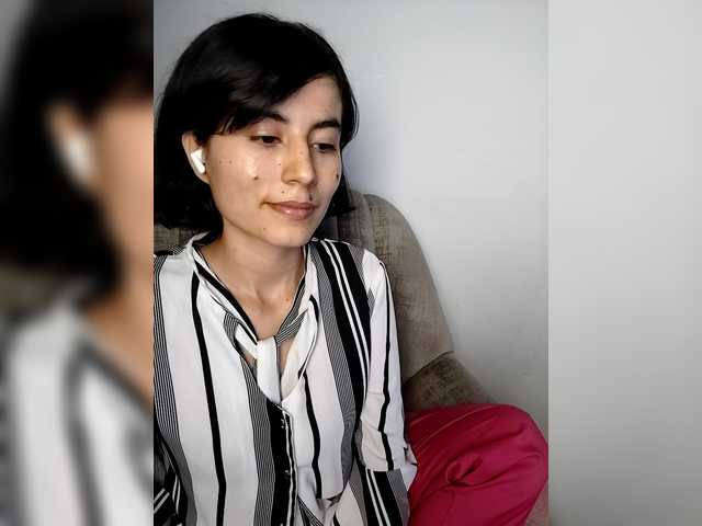 katiae's BongaCams show and profile